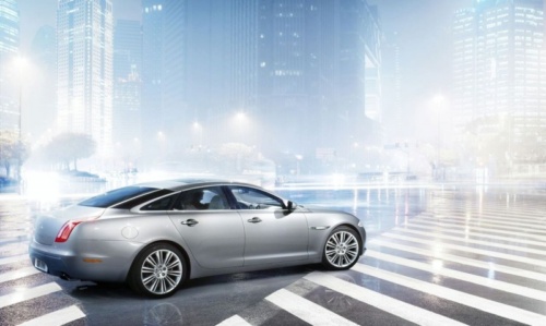 2010 Jaguar XJ_02