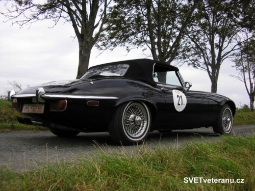 Jaguar E-type V12 roadster
