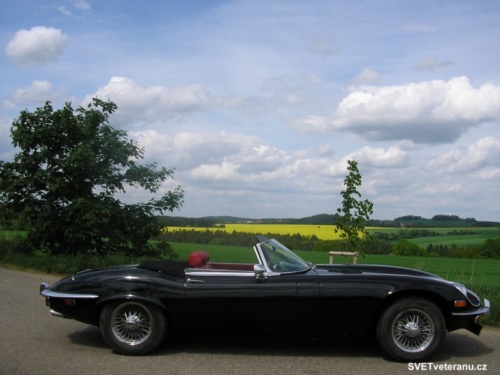 Jaguar E-type V12 roadster_04